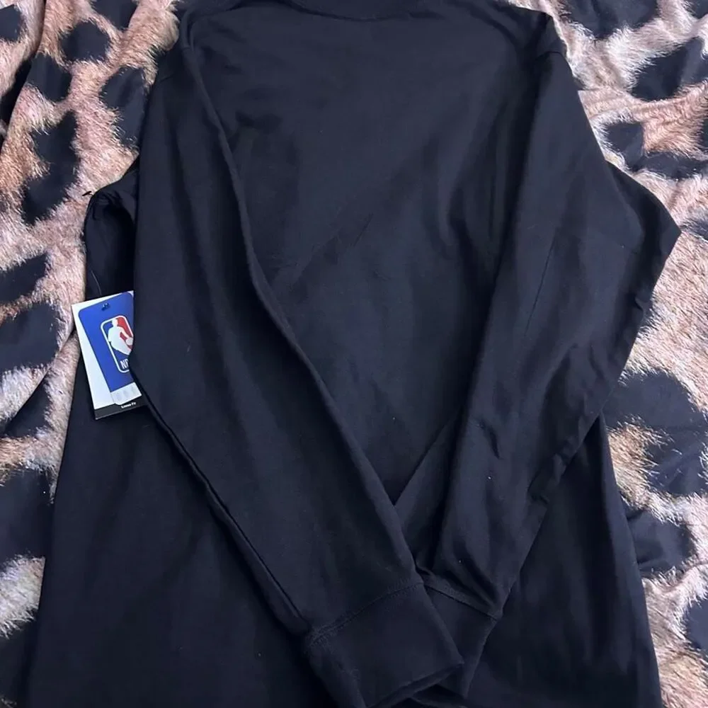 Jordan Men's Black and Navy Shirt